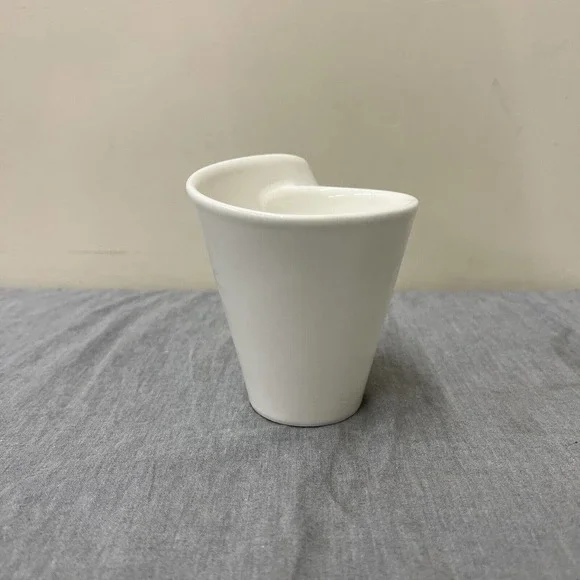 Villeroy Boch 1748 Luxembourg New Wave Mug Swirl Handle Cup White Porcelain 10oz - Picture 2 of 9